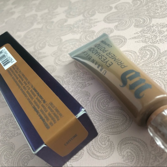 Urban Decay | eyeshadow primer potion | caffeine - Picture 2 of 4
